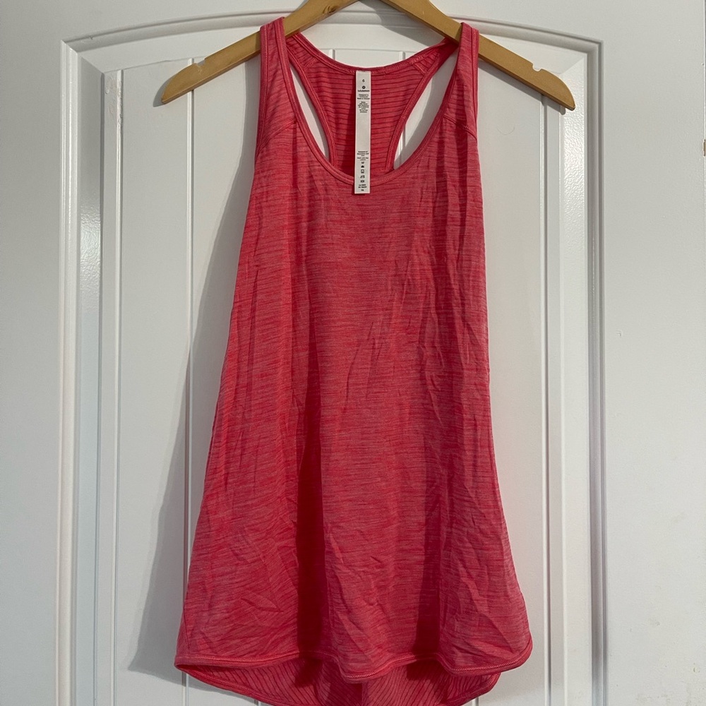 Lululemon essential tank top